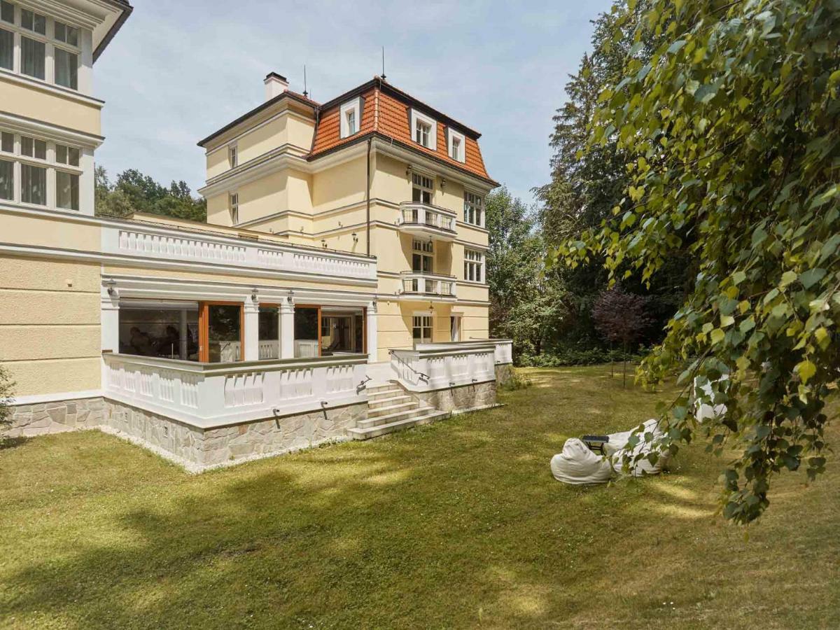 Apartment Villa Dionysus 카를로비바리 외부 사진
