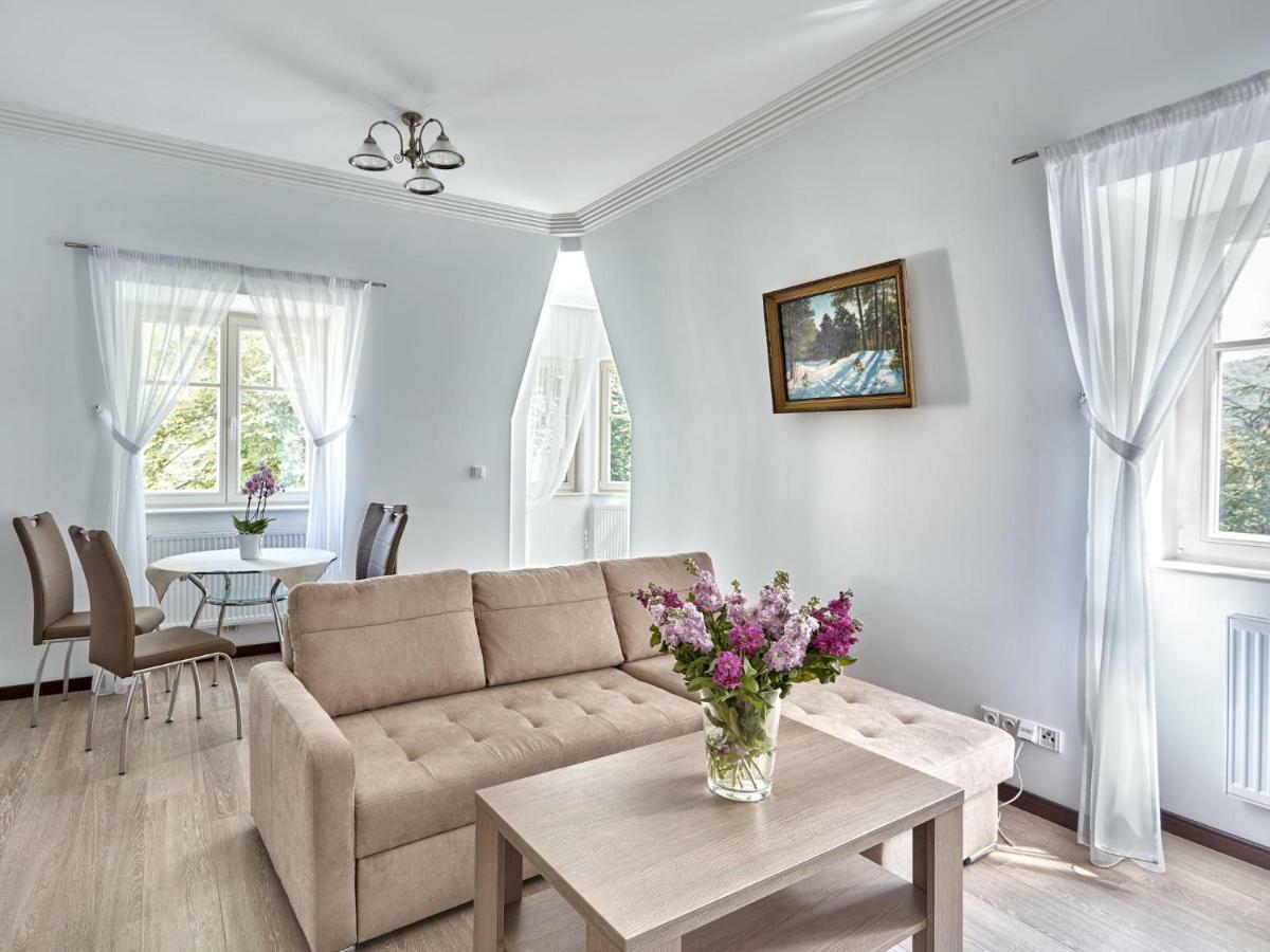 Apartment Villa Dionysus 카를로비바리 외부 사진